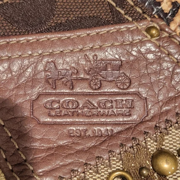 Coach Vintage Y2k Patchwork Wristlet - Picture 5 of 11